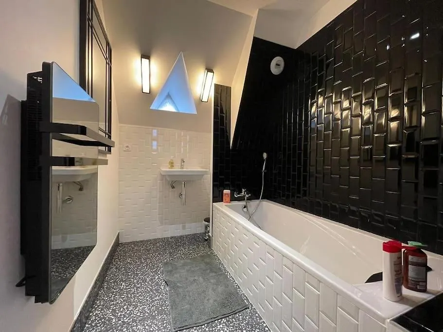 Apartment Grand Appartement Renove Centre Historique Proche Plages Perros-Guirec